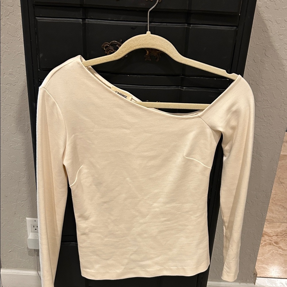 L'AGENCE Ivory Blouse